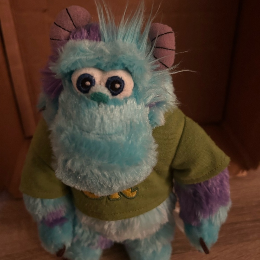 Disney Store Sully Monsters University 8” Plush Wearing OK Fraternity Shirt - Picture 2 of 11